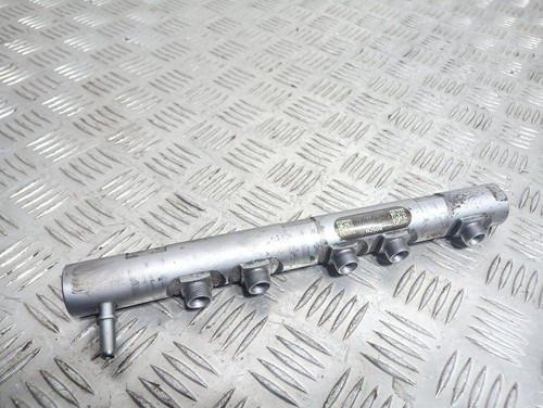BMW 1 E81 E87 2007 Kraftstoffverteiler Einspritzleiste Verteilerrohr UST65538