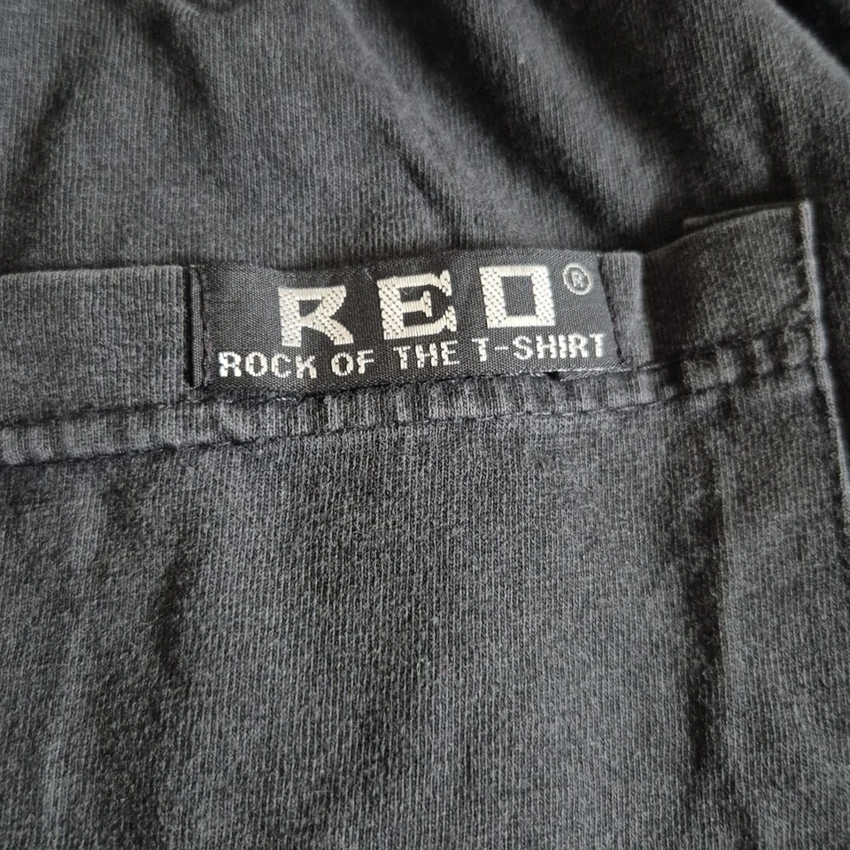 CAMISETA KISS Rock Band Vintage REO ROCK OF THE Pantalones Cortos Negros Para Hombre Foto 3 de 4