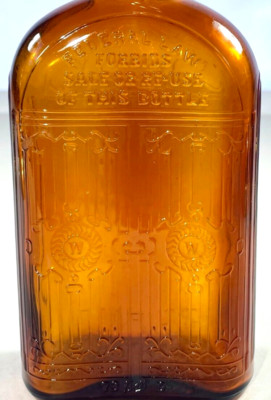 Vintage HIRAM WALKER AND SONS Canada One Pint Amber Whiskey Bottle Made in USA