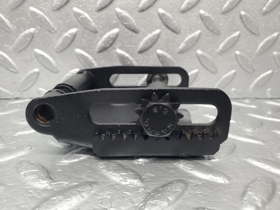 ⚙46635⚙ Soporte generador alternador Mercedes-Benz C123 280CE cupé Foto 2 de 4