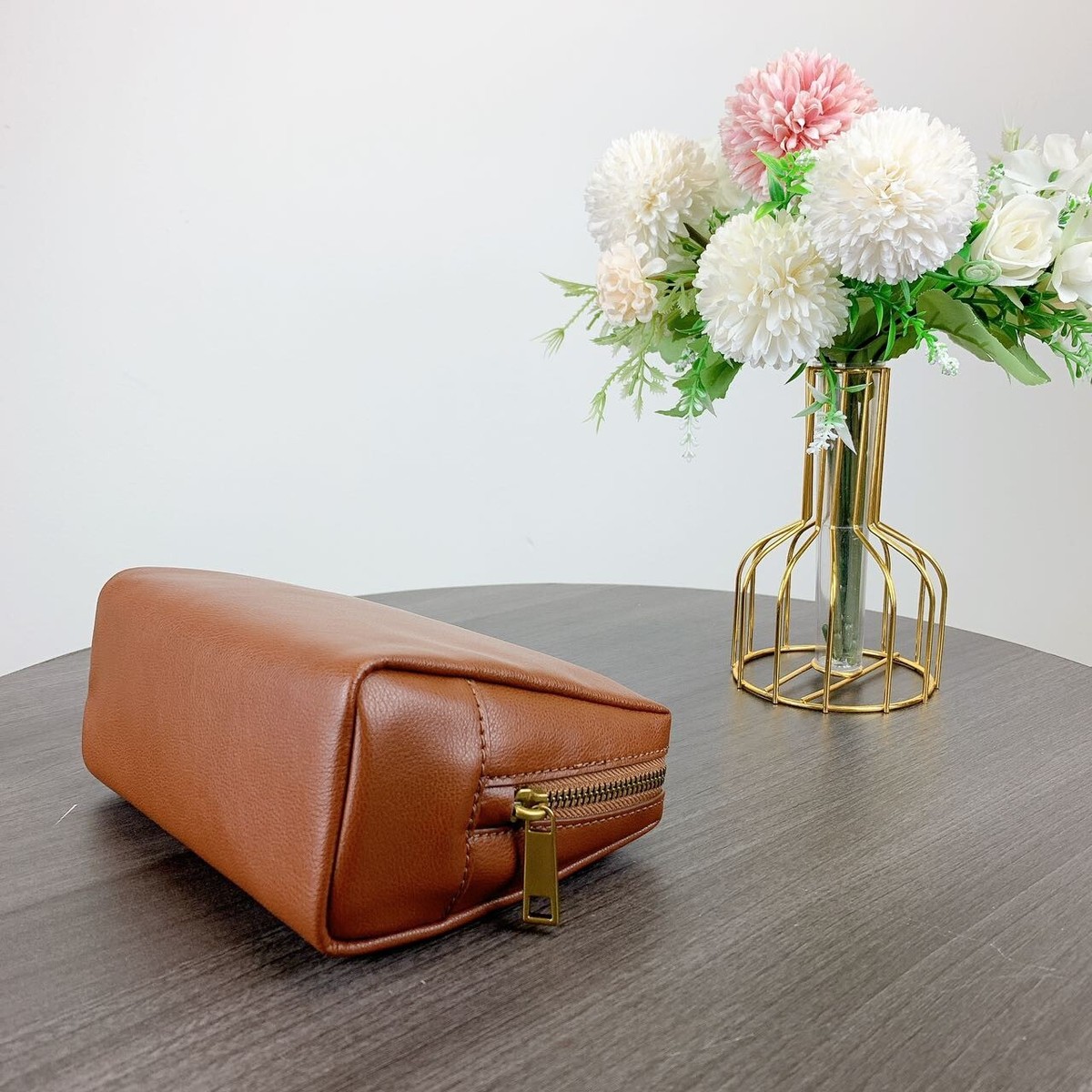 〔オフィディア〕 スモール コスメティックケース Ophidia small cosmetic case in beige and brown GG fabric | GUCCI® US