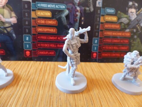 Zombicide Invader: Doctor Dick, Commander Morton, Feydra, Norton (Kickstarter) - Picture 4 of 6