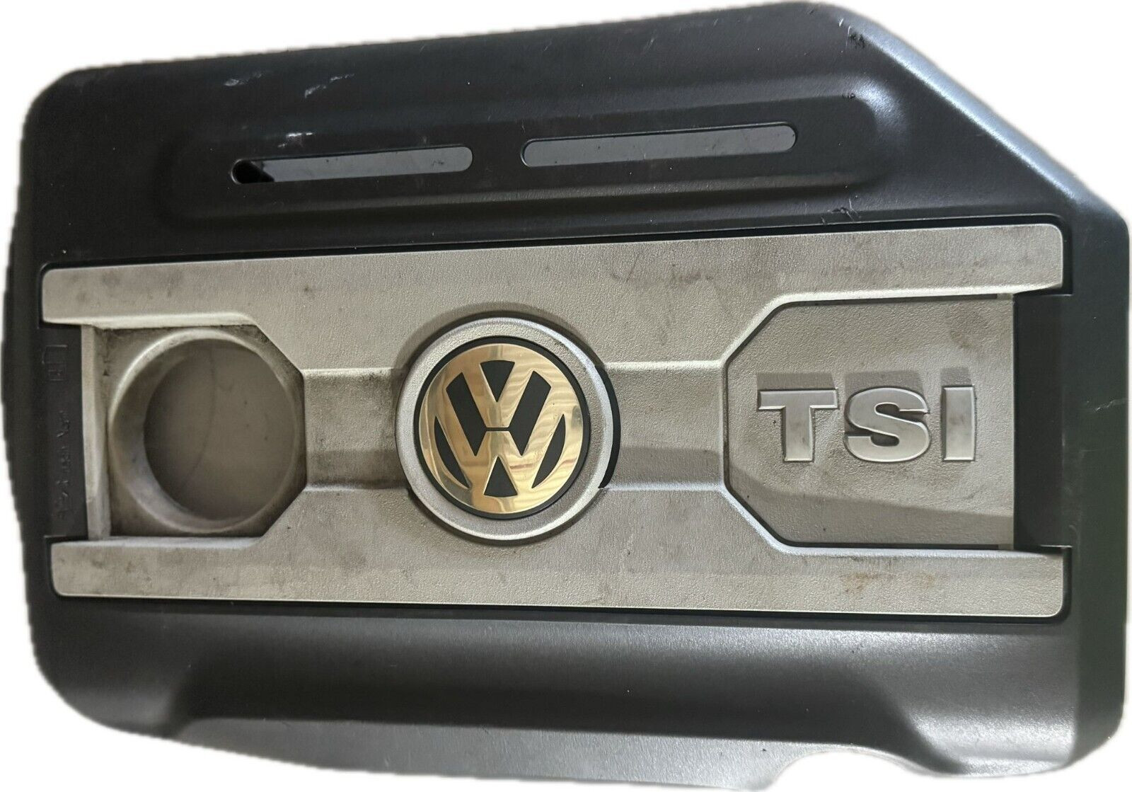 2010 Volkswagen Engine Cover 06J103925