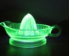 VTG Vaseline Glass Green Uranium Citrus Reamer Juicer W/ Finger Handle L@@K!