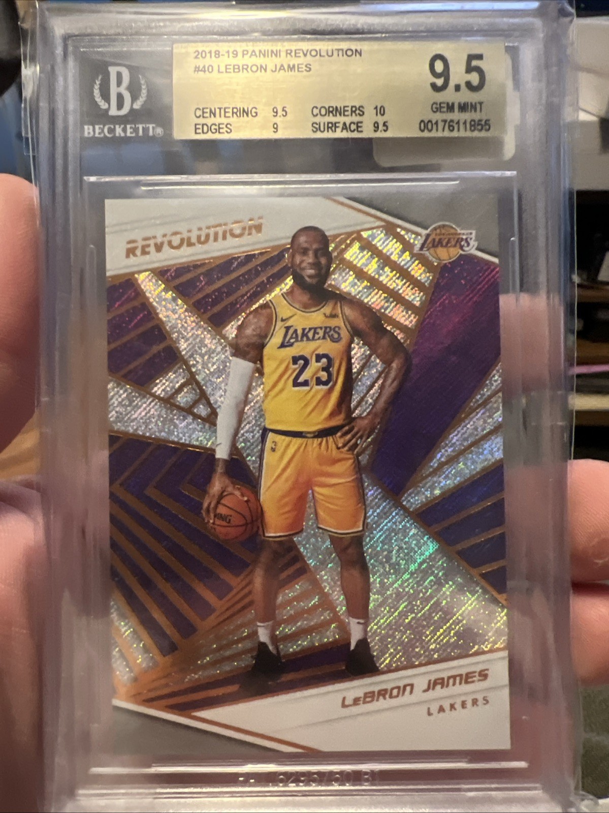 2018-19 Panini Revolution - LeBron James #40