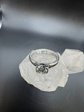 Edler Ring in 18 Karat Weißgold mit feinen Brillanten von Schaffrath