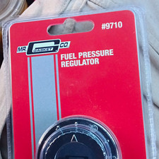 Fuel Pressure Regulator Kit Mr. Gasket 9710 New In Box Sealed 1-6 Psi Chrome Fuel Pressure Regulator Kit Mr. Gasket 9710 New In Box Sealed 1-6 Psi Chrome
