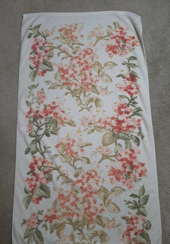 Ralph Lauren Floral Diamond Textured Bath Towels 49"x26" Set Of 2