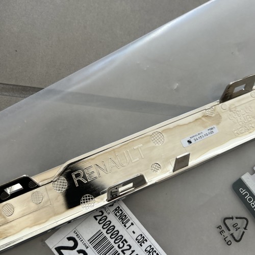 Inserto Cromato Su Modanatura Porta Post Dx Renault Captur II Cod 828d01474r - Imagen 3 de 4