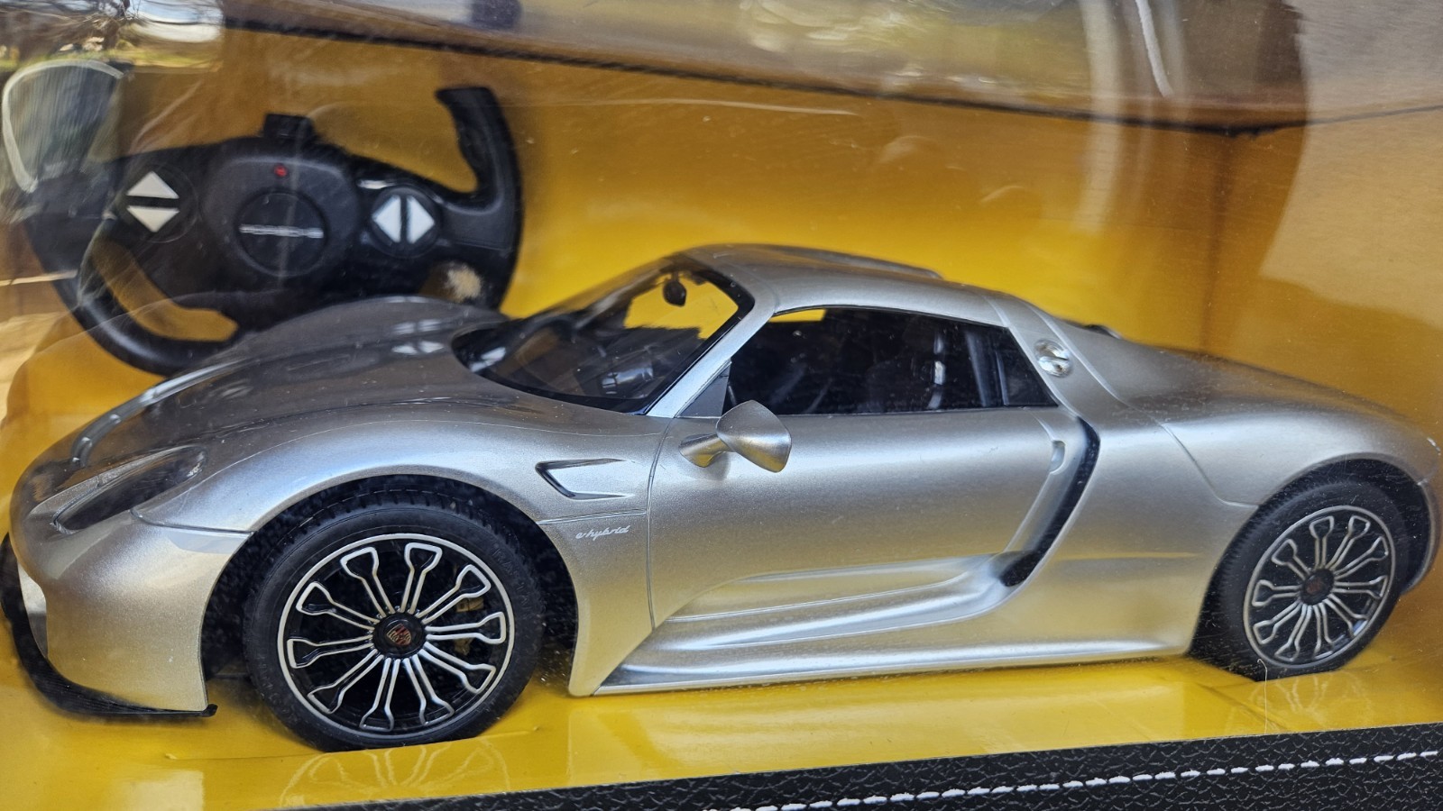 Rastar Grey Porsche 918 Spyder 1:14 Scale Model Remote Control Car age 6+
