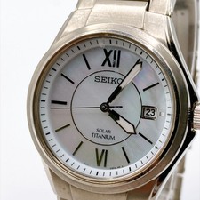 SEIKO 582 Solar Titanium Watch Shell Dial Silver
