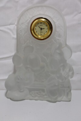 Mickey And Minnie Frosted Glass Piano Clock Seiko Quarts Japan Movement.
