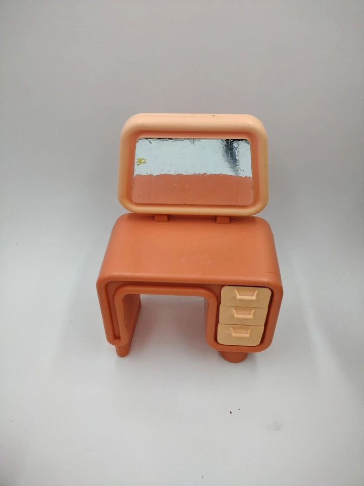 Vintage Barbie  Dream House Furniture Vanity Mirror Dresser - Image 3 of 4