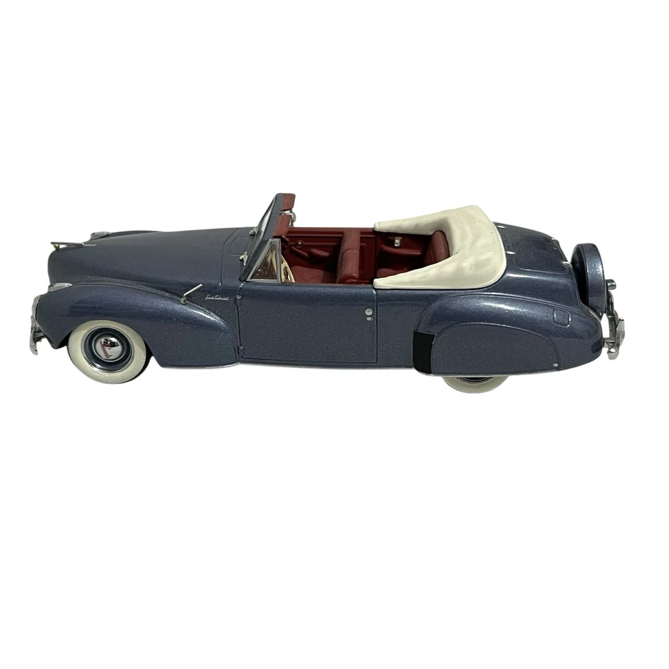 VTG 1941 Lincoln Continental Convertible 1/43 Danbury Mint Minichamps COA - Image 3 of 4