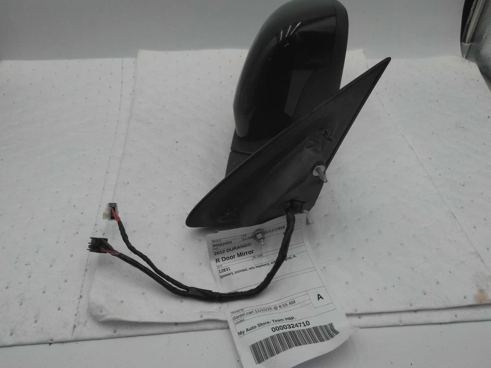 Espejo retrovisor derecho usado se adapta a: Dodge Durango 2012 pintado eléctrico sin memoria con giro Foto 2 de 4