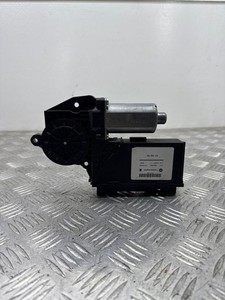 Volkswagen Touareg I 2003 Fensterhebermotor Tür vorne 05074300 ROV3665