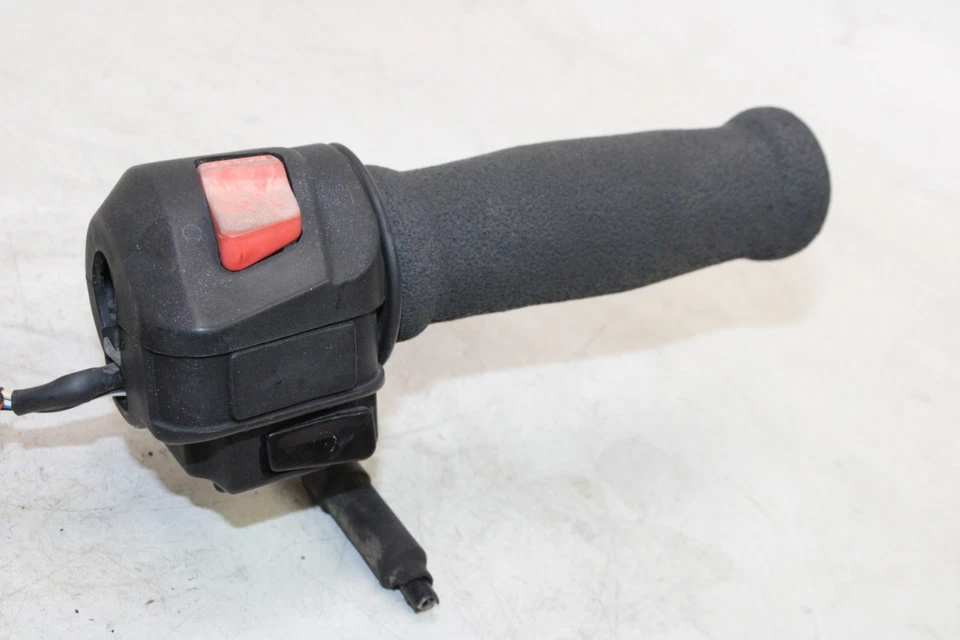 1999 MOTO GUZZI 1100 OEM CLIPE DIREITO NA ALÇA KILL OFF INTERRUPTORES DE PARTIDA - Imagem 3 de 4