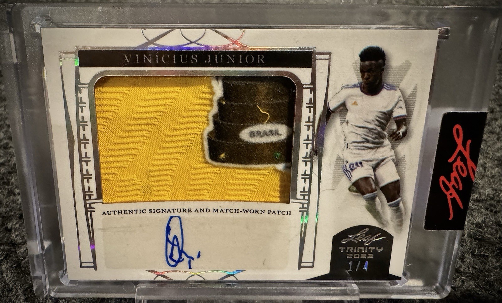 2022 Leaf Trinity Vinicius VINI Junior Match Worn Patch Auto /4 BRAZIL LOGO SSP