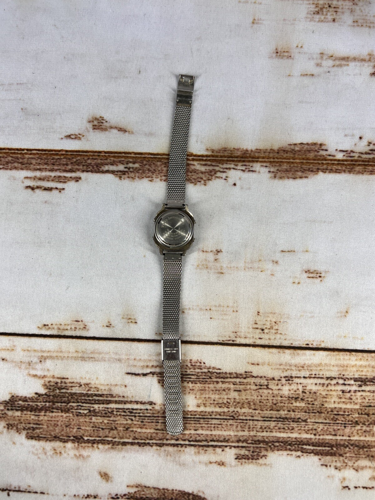 Texas Instruments Women's Digital Silver Toned Wr… - image 6