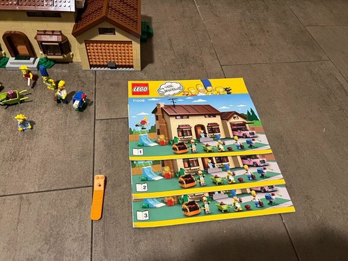 LEGO The Simpsons House 71006 with instructions and original box, RARE - Picture 5 of 20