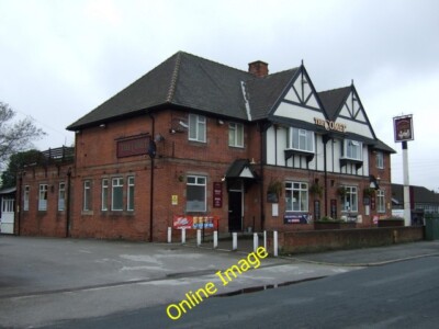 Photo 6x4 The Comet pub, New Brumby Scunthorpe On East Common Lane. c2014