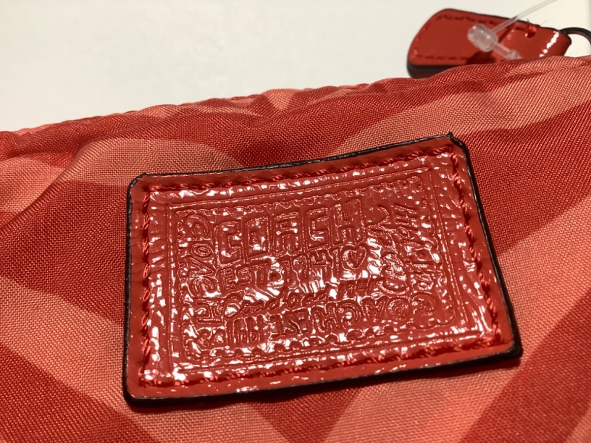 Coach Poppy F67855 Packable Zip Folding Zebra 14 Coach Poppy F67855 Packable Zip Folding Zebra 14