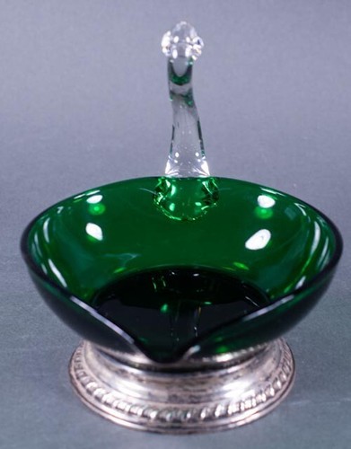 New Martinsville Emerald Green Swan Metal Base - Picture 3 of 8