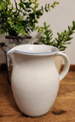 Vintage Pfaltzgraff Sky 32 Oz Pitcher RARE EXCELLENT CONDITION 