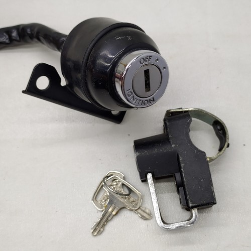 Kawasaki KH100 ES Ignition Switch 27005-1014 + Helmet Holder With 2 Keys #347 - Picture 6 of 17
