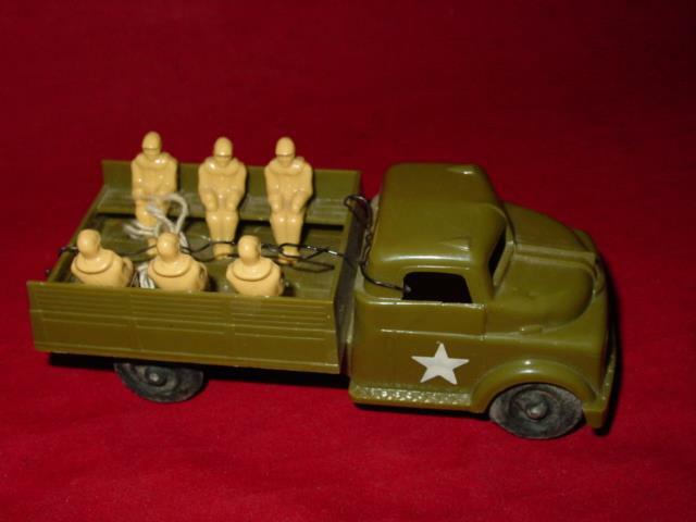 4) Vintage 50's Pyro ARMY TRUCKS - 2 Anti-Aircraft 1 Radar 1