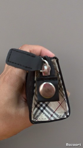 Burberry Pencil Case Authentic - Picture 2 of 6