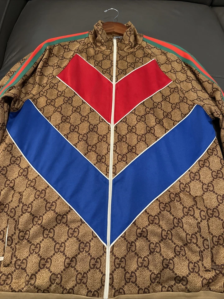 Chaqueta deportiva Gucci Technical Jersey. Talla Hombre - Grande. 100% Auténtico. Foto 2 de 4