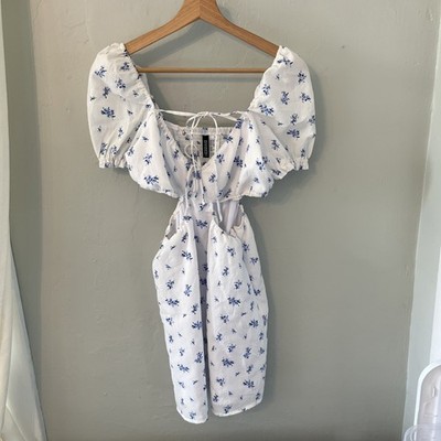 H&M Divided Women s Floral Cut Out Blue White Resort Spring Dress Size Small