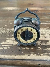 VINTAGE 1976 DURHAM INDUSTRIES DIE CAST METAL DOLLHOUSE FURNITURE ALARM CLOCK