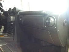 H2        2005 Glove Box 1405952