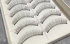 High Quality Handmade 10 Pairs Cross Charming Natural Soft False Eyelashes