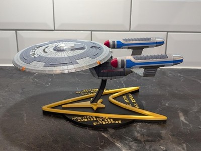 Enterprise C - Ambassador Class - 3D gedrucktes Schiffsmodell mit Aufsteller