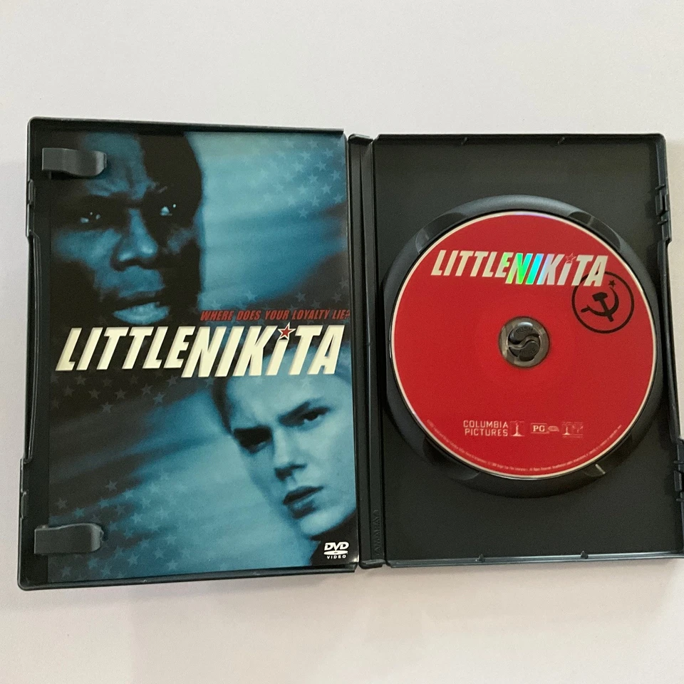 Little Nikita DVD 2002 Columbia Pictures Sidney Poitier River Phoenix COMPLETE Foto 2 de 2