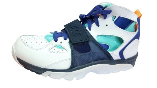 huarache cross trainer