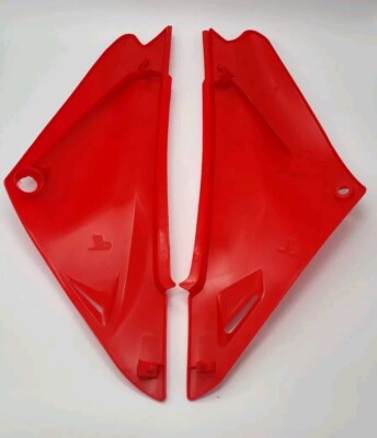 Yamaha XTZ 125 Side Caps X2 Red | Plastic | Right | Colombia | X2