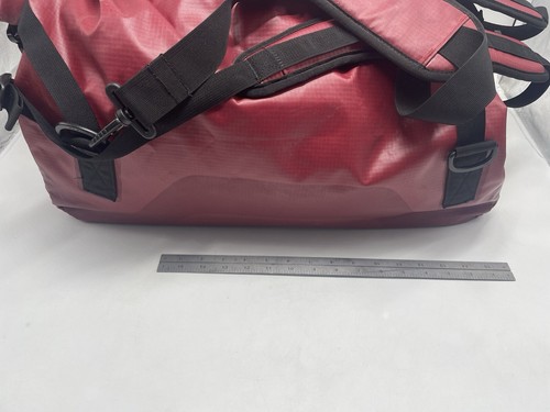 OAKLEY RED CODE Wet Dry Duffel Bag / Backpack - Large Red (RN#96548) - RARE - Picture 12 of 21