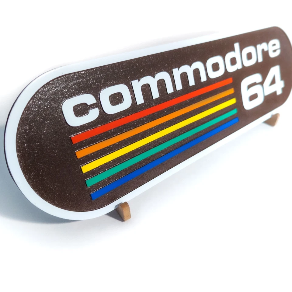 🖥️ Commodore 64 徽标标志 – 数控雕刻木质视频游戏墙艺术装饰 — 第 3/4 张图片