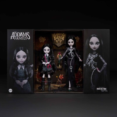 Monster High Skullector Addams Family Doll Two-Pack In Hand Wednesday Morticia