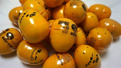 Gudetama x Peko Chan UNGEÖFFNETE Mystery Eier/Blindbox - limitierte Auflage Collaboration