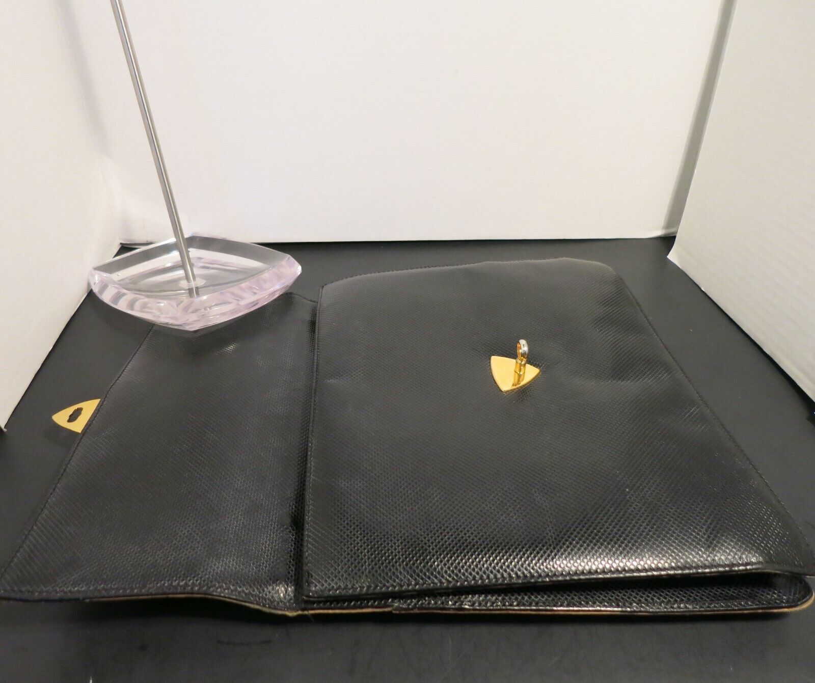 Veneta leather handbag Bottega Veneta Black in Leather - 35383300
