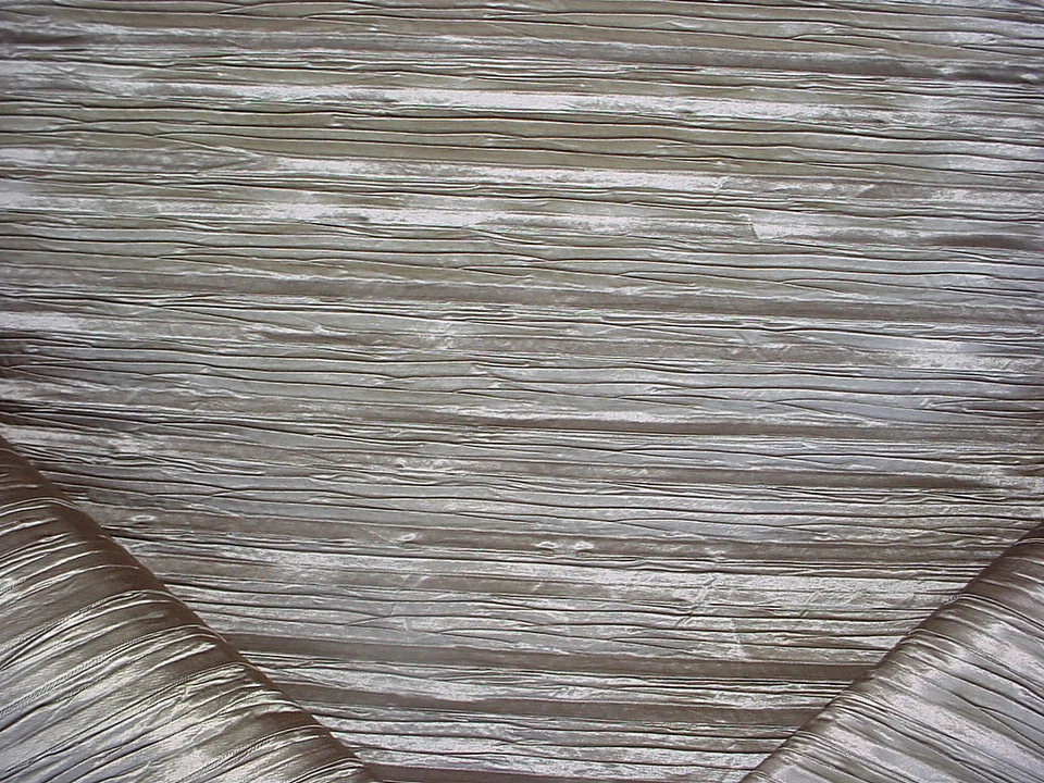 1-3/4Y Zinc Textiles Z181 Man Ray Racing Pleated Satin Upholstery Fabric - Image 3 of 4