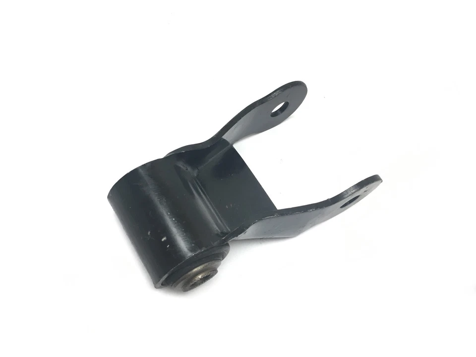 Soporte de grillete trasero de resorte de hoja para Chevrolet GMC nuevo OEM Foto 2 de 4