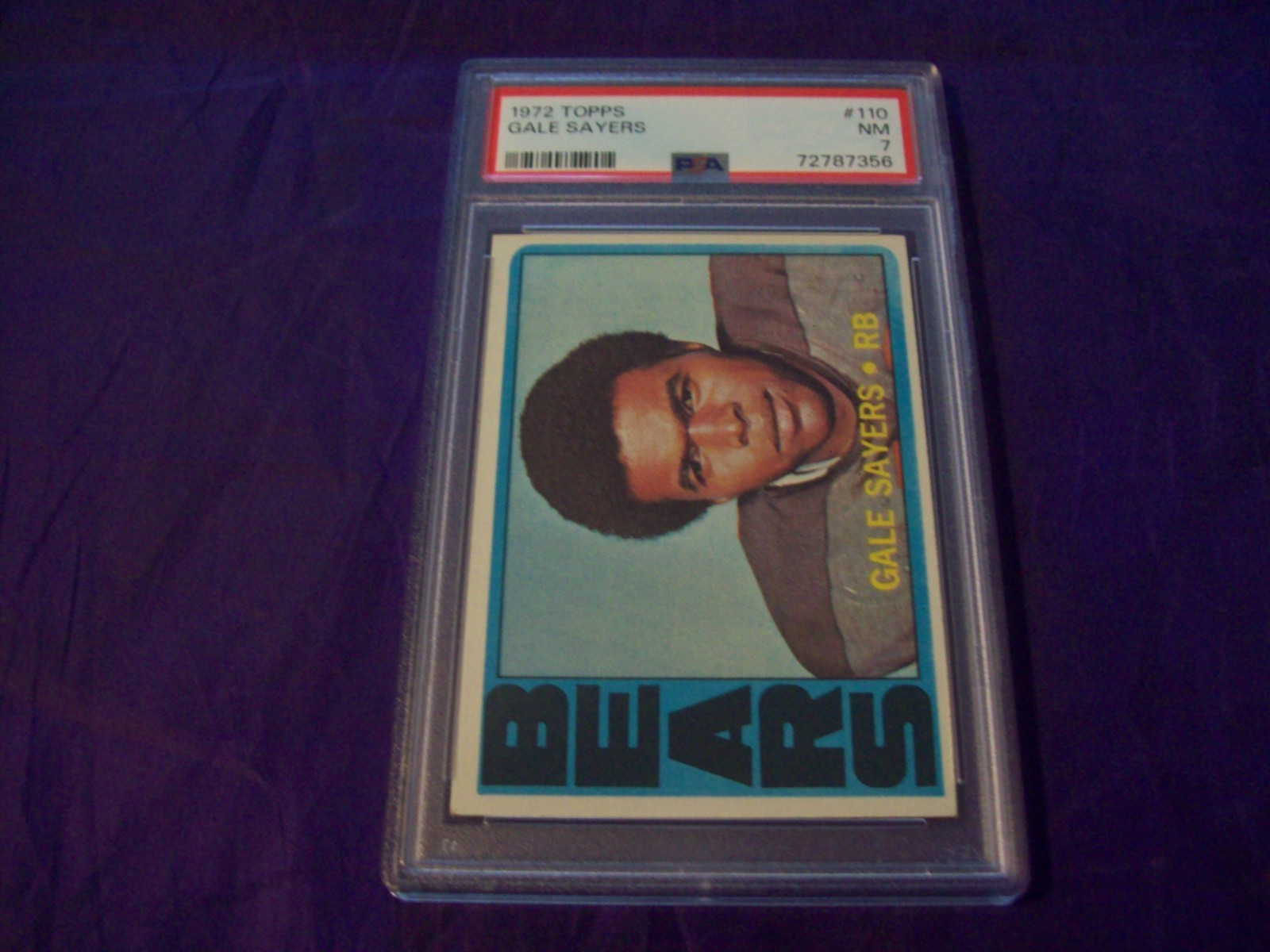 1972 TOPPS FOOTBALL #110 GALE SAYERS PSA 7