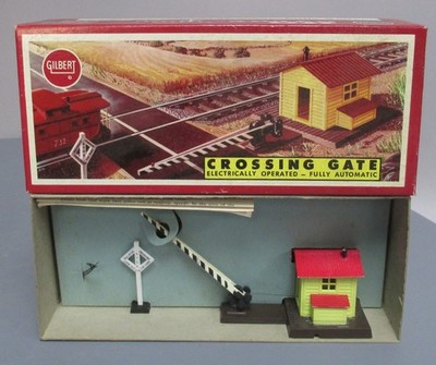 American Flyer 35212 Operating Crossing Gate & House EX/Box