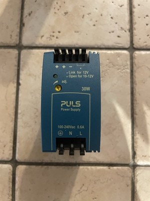 PULS POWER SUPPLY  ML30.102 100-240 VAC 30 W 0.6A
